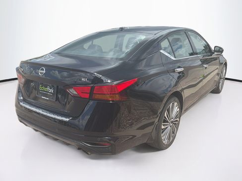 Used 2023 Nissan Altima 2.5 SL FWD image 9