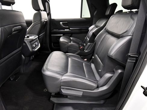 Used 2025 Ford Expedition Max Platinum w/ Stealth Performance Package AWD/4WD image 15
