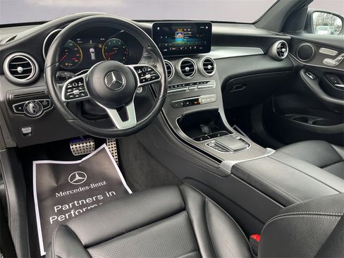 Certified 2022 Mercedes-Benz GLC 300 4MATIC image 10