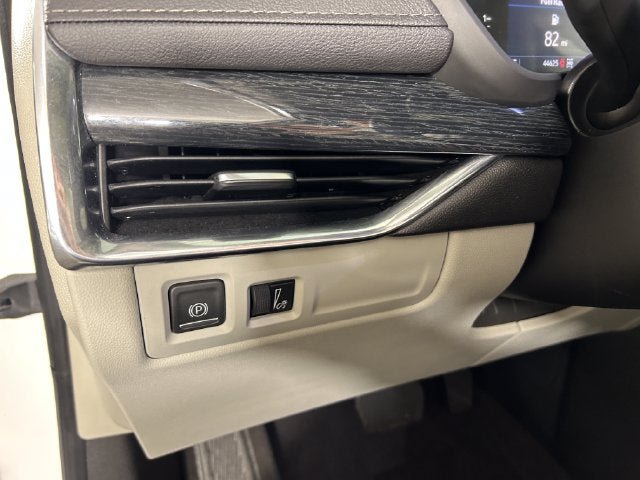 Used 2020 Cadillac XT4 Premium Luxury AWD/4WD image 17