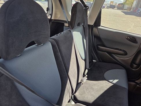 Used 2008 Honda Fit image 12