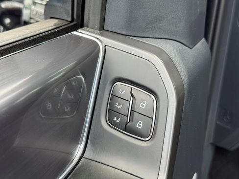 Used 2025 Ford F150 Lariat w/ Equipment Group 502A High AWD/4WD image 12