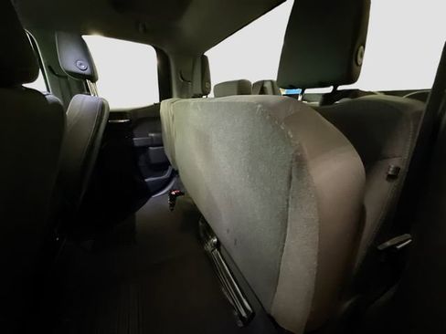 Used 2019 Chevrolet Silverado 1500 Custom w/ Custom Value Package AWD/4WD image 23