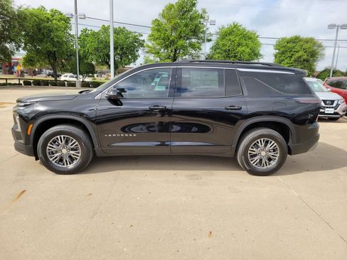 New 2026 Chevrolet Traverse LT w/ Driver Confidence Package FWD image 2