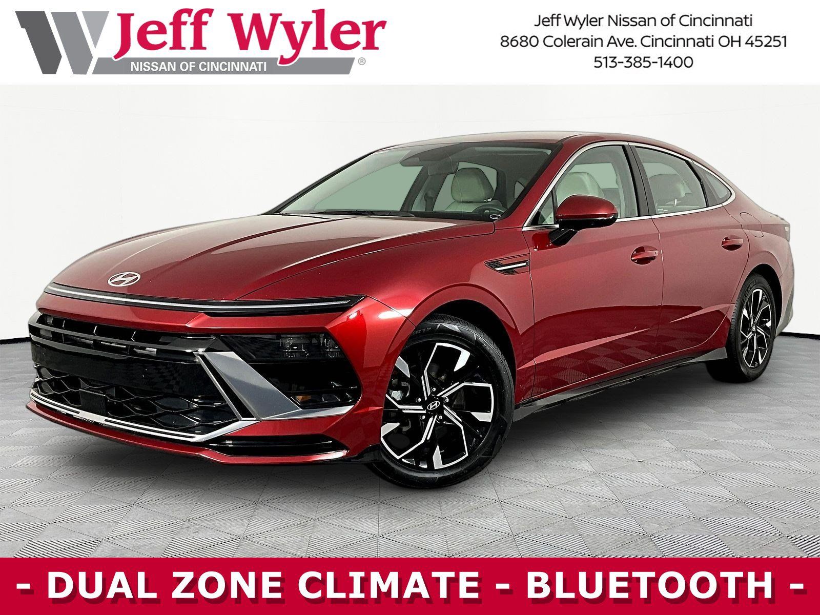 Used 2025 Hyundai Sonata SEL FWD image 1