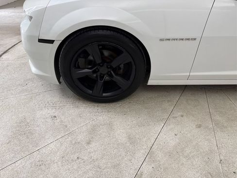 Used 2015 Chevrolet Camaro LT RWD image 16