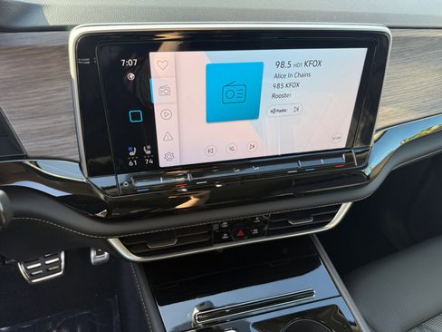 New 2026 Volkswagen Atlas SEL Premium R-Line image 12