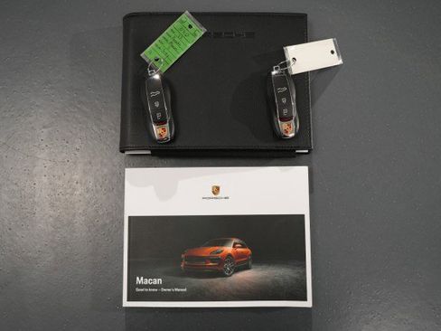 Used 2022 Porsche Macan S image 60
