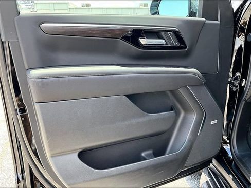 New 2026 Chevrolet Tahoe Premier w/ Sun And Tow Package AWD/4WD image 25