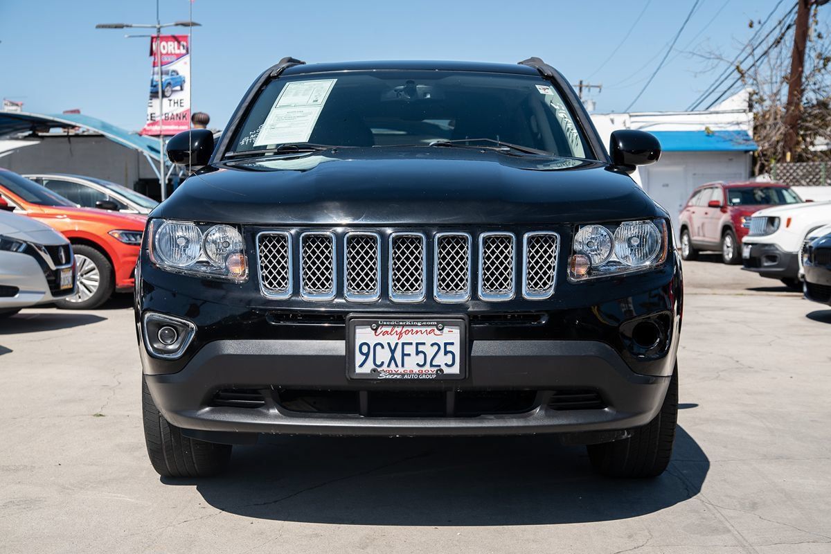 Used 2017 Jeep Compass High Altitude AWD/4WD image 9