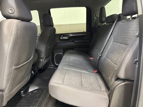 Used 2024 Chevrolet Silverado 2500 LT w/ Convenience Package image 38