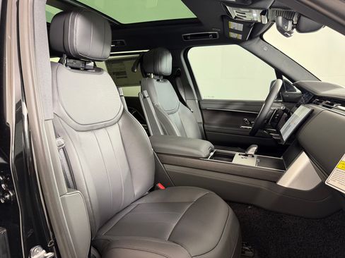 New 2026 Land Rover Range Rover Long Wheelbase SE AWD/4WD image 25