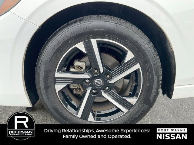 Used 2024 Nissan Sentra SV FWD image 9