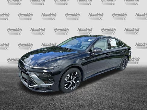 Used 2025 Hyundai Sonata SEL FWD image 5