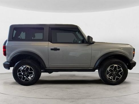 Used 2022 Ford Bronco 2-Door AWD/4WD image 4