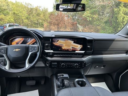 Used 2023 Chevrolet Silverado 1500 LTZ image 17