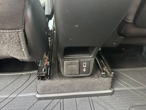 Used 2023 Chevrolet TrailBlazer LT w/ Convenience Package image 8