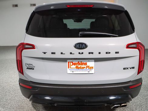 Used 2021 Kia Telluride EX w/ EX Premium Package image 8