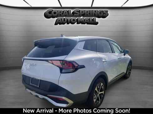 Certified 2024 Kia Sportage EX FWD image 2