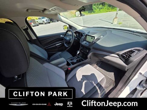 Used 2019 Ford Escape SE AWD/4WD image 16