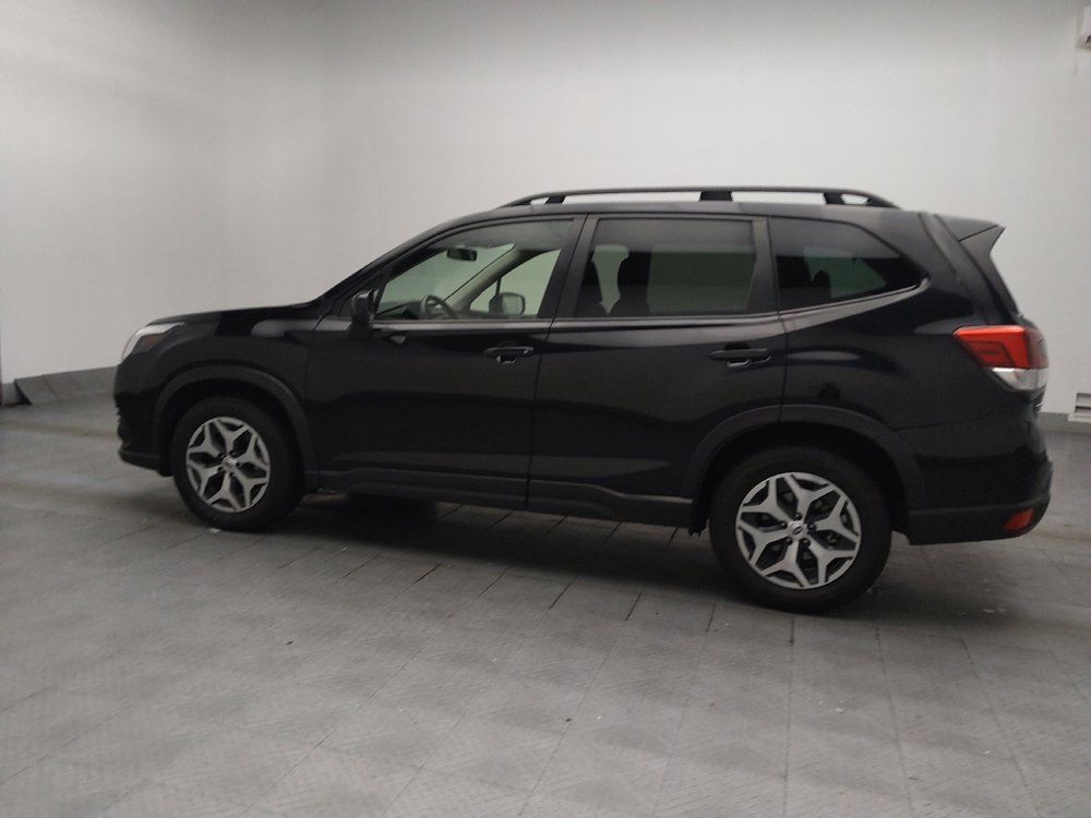 Used 2024 Subaru Forester Premium AWD/4WD image 3