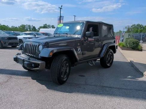 Certified 2017 Jeep Wrangler Sahara AWD/4WD image 19