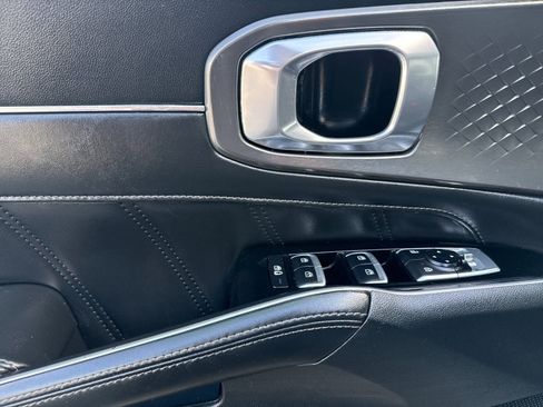 Used 2022 Kia Sorento SX AWD/4WD image 10