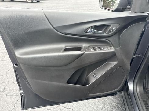 Certified 2022 Chevrolet Equinox LT FWD image 22