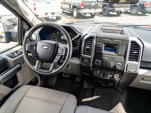 Used 2016 Ford F150 XLT image 23