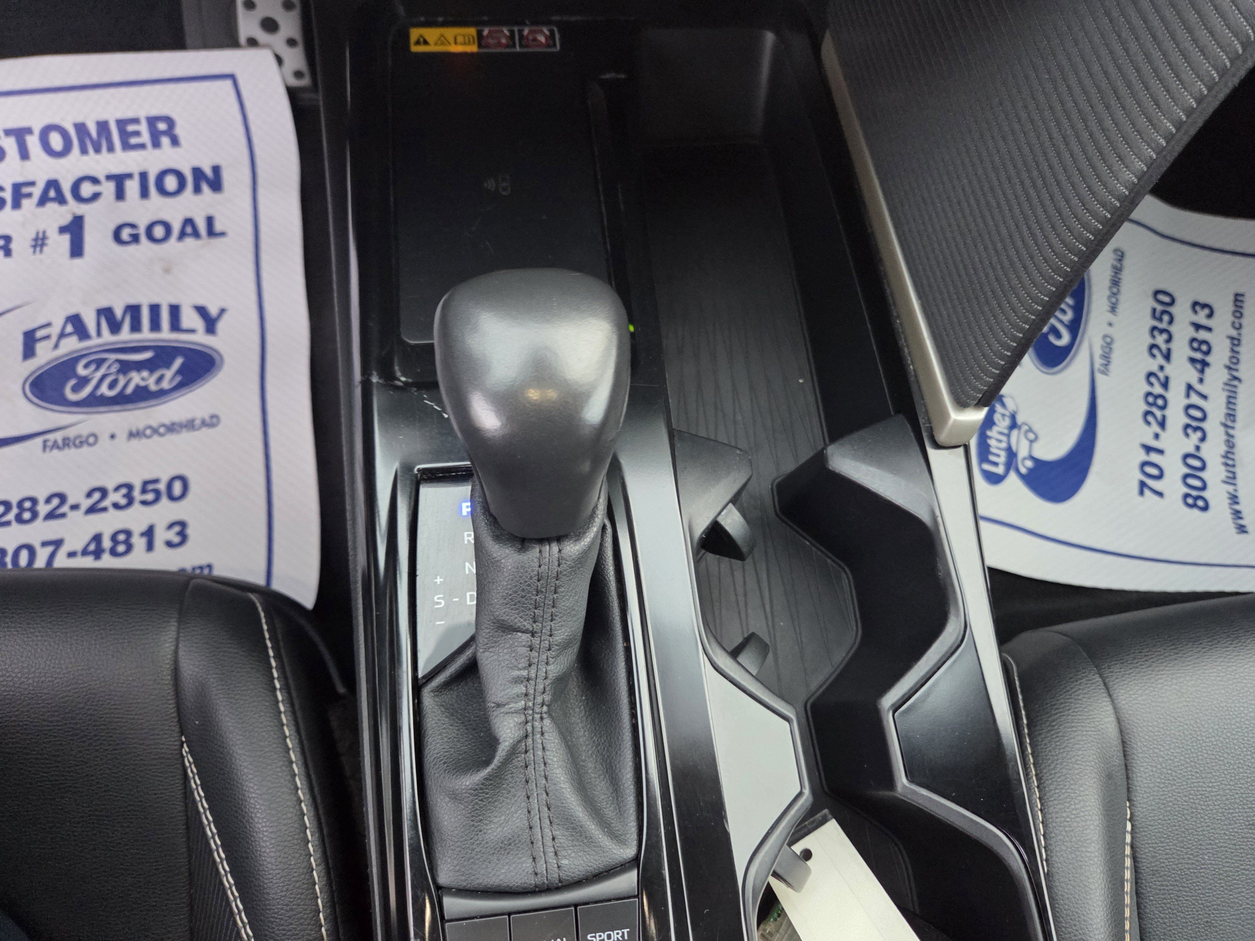Used 2025 Toyota Camry SE FWD image 16