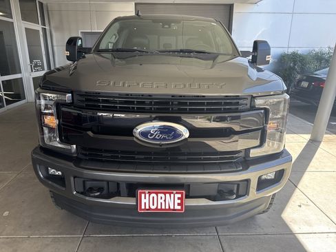 Used 2019 Ford F250 Lariat w/ Lariat Ultimate Package AWD/4WD image 2
