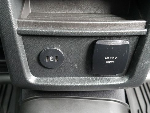 Used 2024 Ford Edge SEL w/ Convenience Package image 55