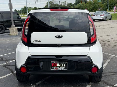 Used 2016 Kia Soul + w/ Primo Package FWD image 4
