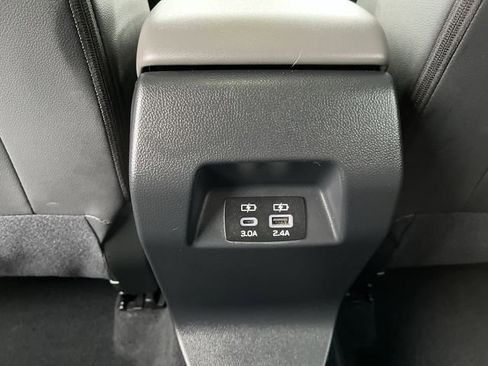 Used 2024 Subaru Crosstrek 2.0i Premium image 23