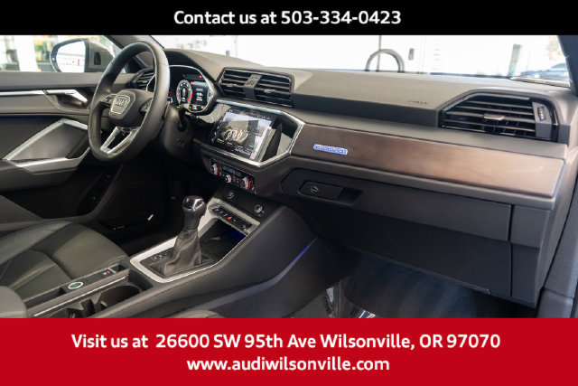 Used 2025 Audi Q3 2.0T Premium Plus w/ Premium Plus Package AWD/4WD image 30