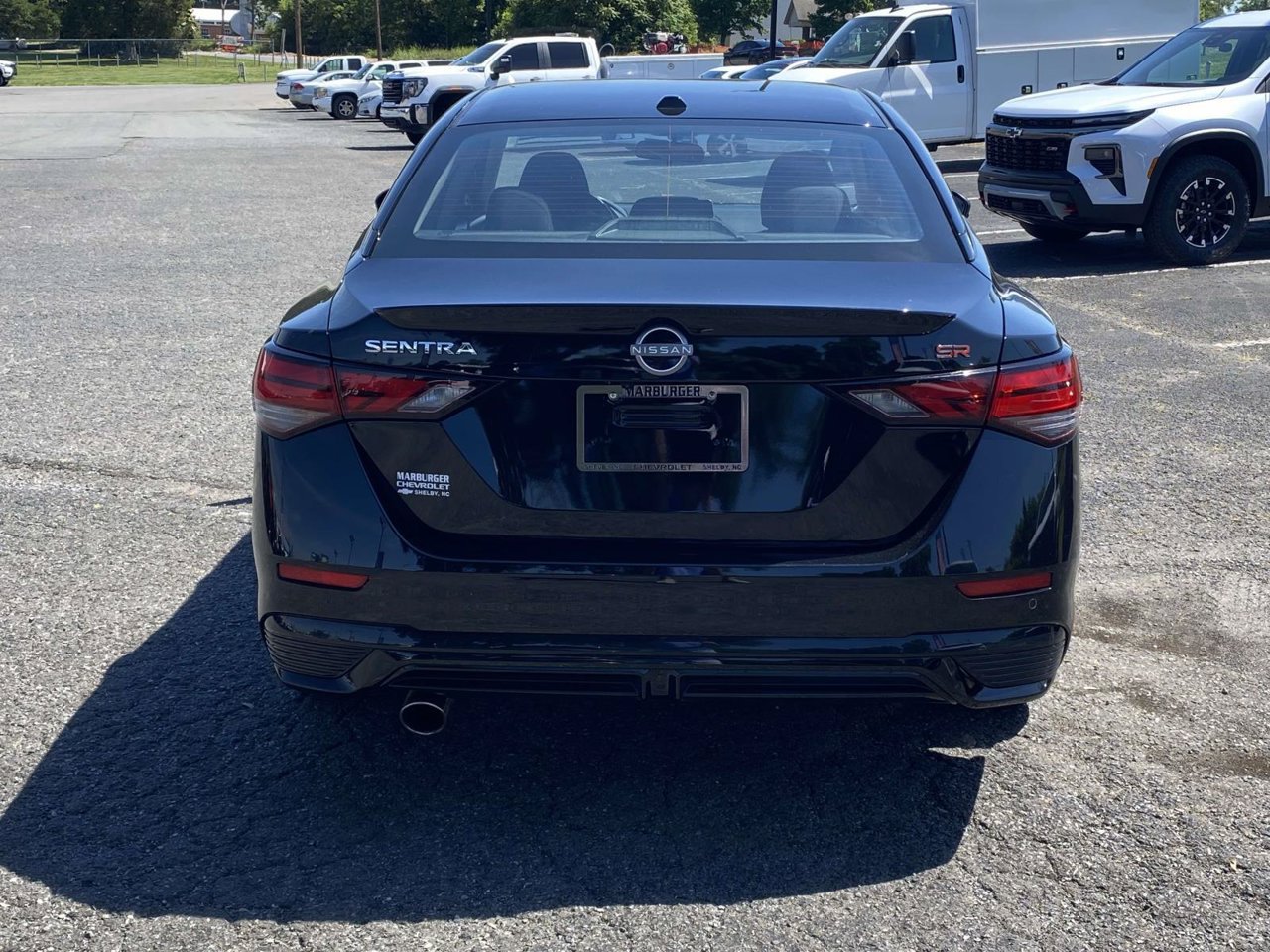 Used 2025 Nissan Sentra SR FWD image 5