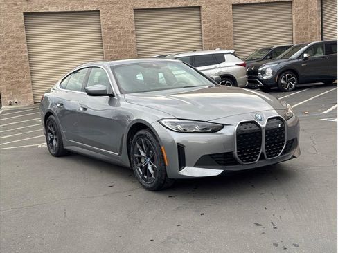 Used 2023 BMW i4 eDrive35 w/ Premium Package image 3