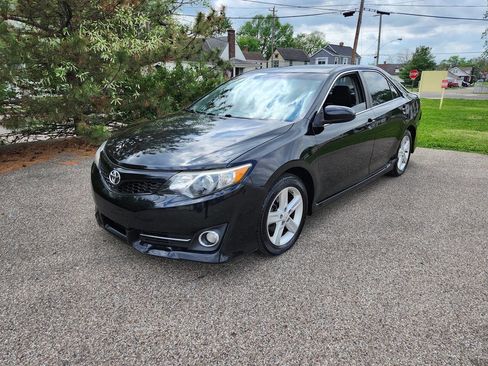 Used 2012 Toyota Camry SE w/ Convenience Pkg image 1