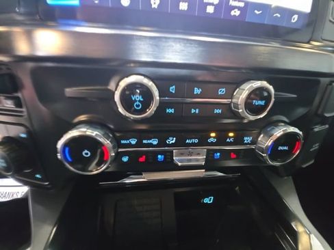 Used 2024 Ford F350 Lariat w/ FX4 Off-Road Package AWD/4WD image 17