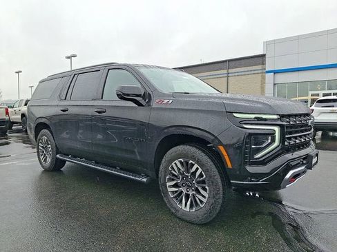 New 2026 Chevrolet Suburban Z71 w/ Z71 Off-Road Package image 3