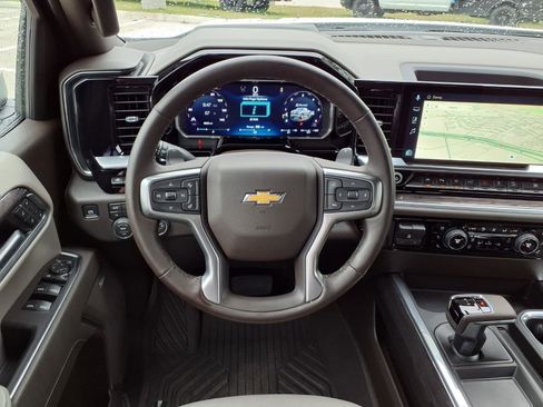 Used 2026 Chevrolet Silverado 1500 LTZ AWD/4WD image 17