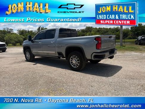 Used 2025 Chevrolet Silverado 2500 High Country w/ High Country Premium Package AWD/4WD image 8