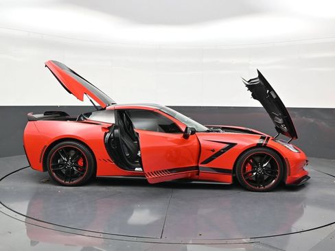Used 2015 Chevrolet Corvette Stingray Coupe w/ 2LT Preferred Equipment Group RWD image 29