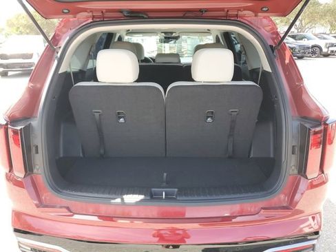 Certified 2023 Kia Sorento S image 6