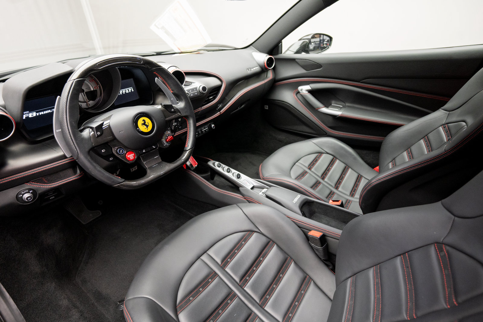 Used 2022 Ferrari F8 Tributo RWD image 10