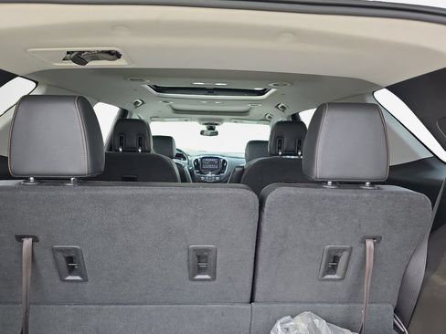 Used 2018 Chevrolet Traverse Premier AWD/4WD image 25