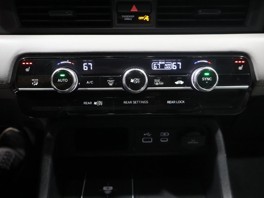 Used 2025 Honda Pilot EX-L image 31