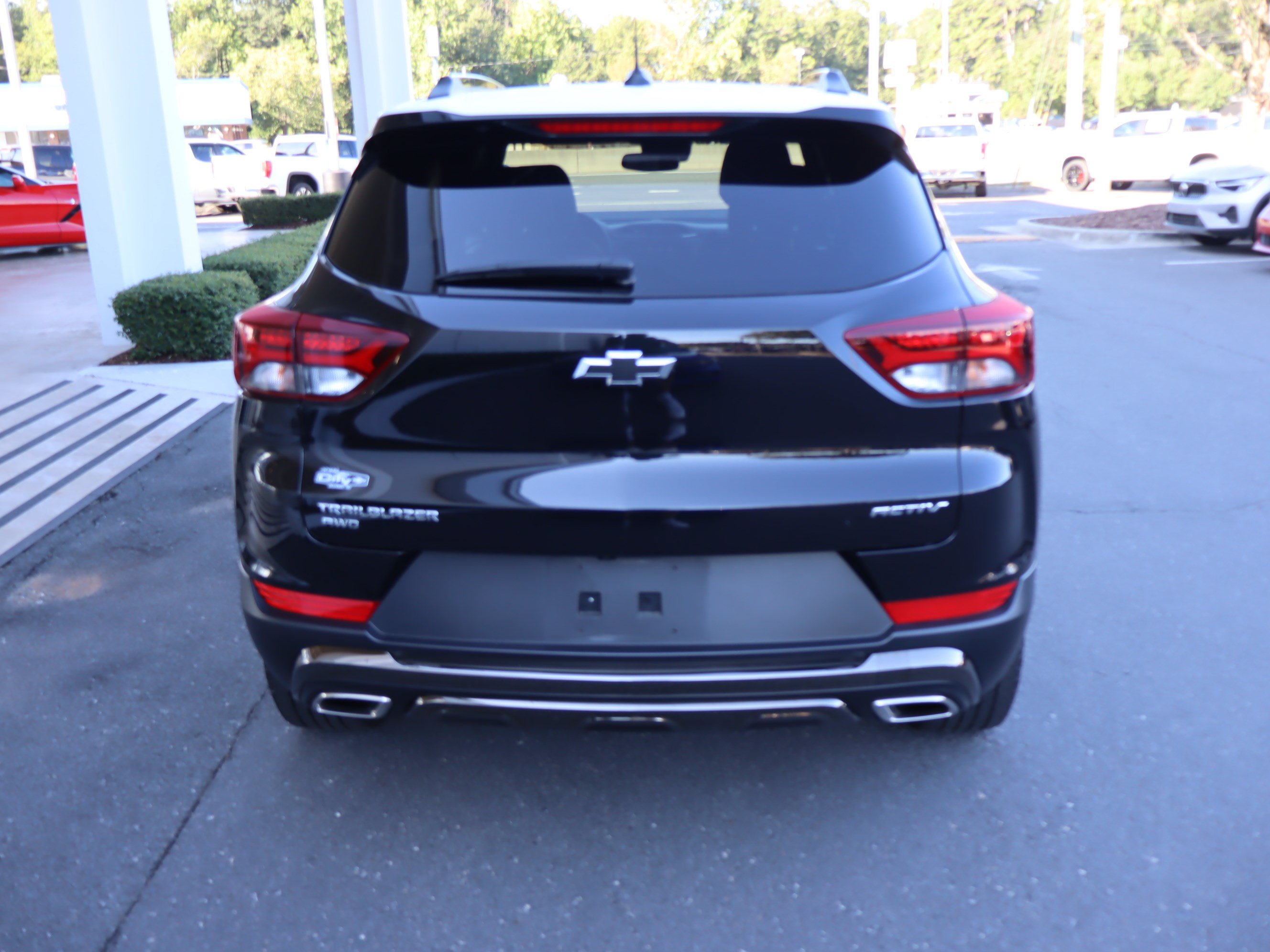 Used 2023 Chevrolet TrailBlazer ACTIV w/ Sun and Liftgate Package AWD/4WD image 9