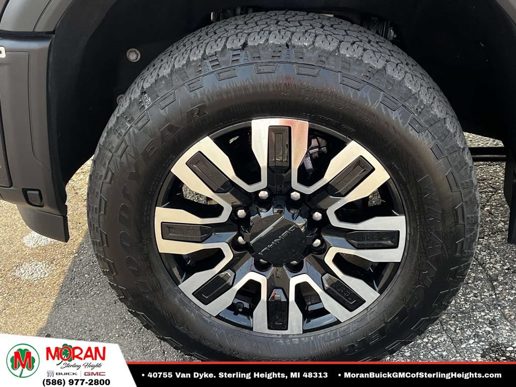 Certified 2025 GMC Sierra 2500 Denali Ultimate AWD/4WD image 8