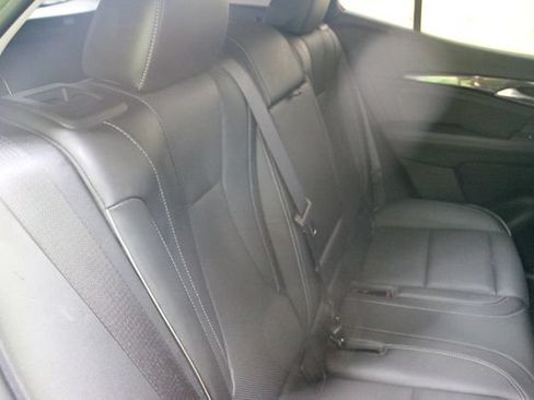 Used 2021 Buick Envision Essence w/ Technology Package I AWD/4WD image 9